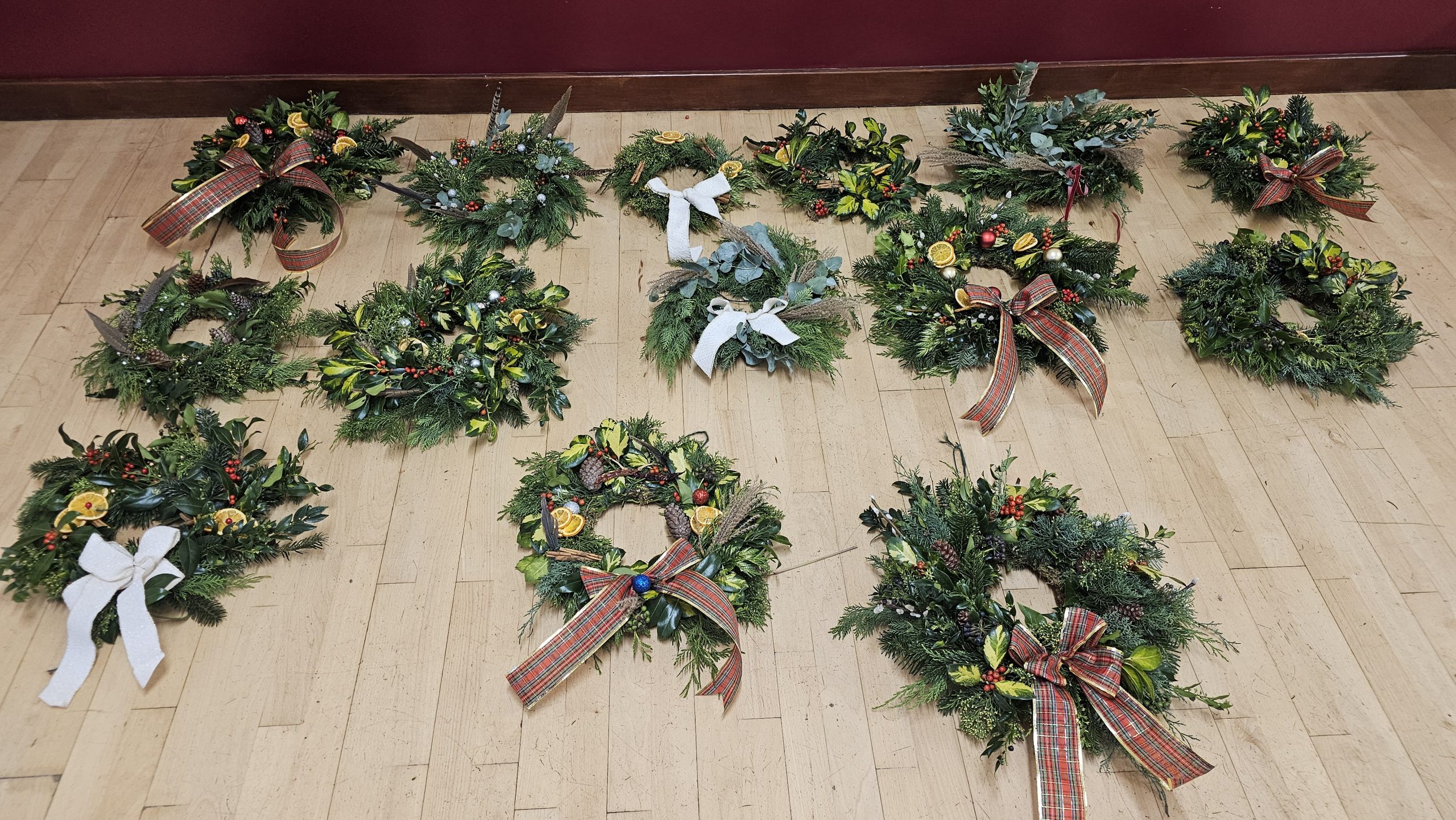 Christmas Wreath Thursday 3rd July MORNING - Image 2